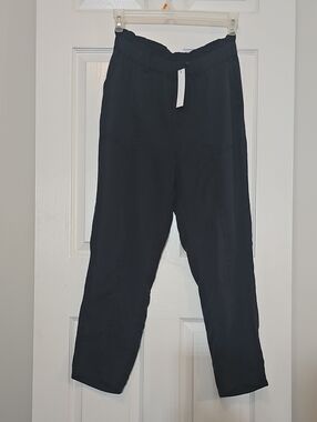 Social Standard by Sanctuary Black Ankle Pants Size Small NWT